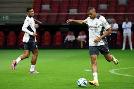 表現尤為值 表現尤為值